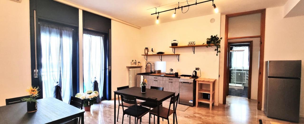 Guesthouse Tree Rooms Industrial Bergamo Eksteriør billede