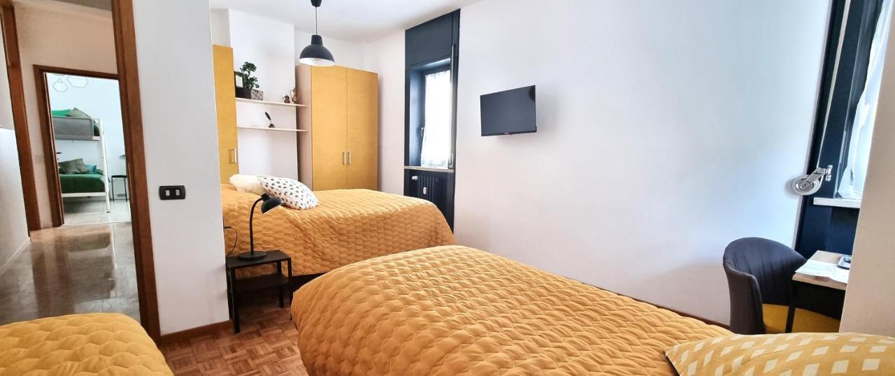 Guesthouse Tree Rooms Industrial Bergamo Eksteriør billede